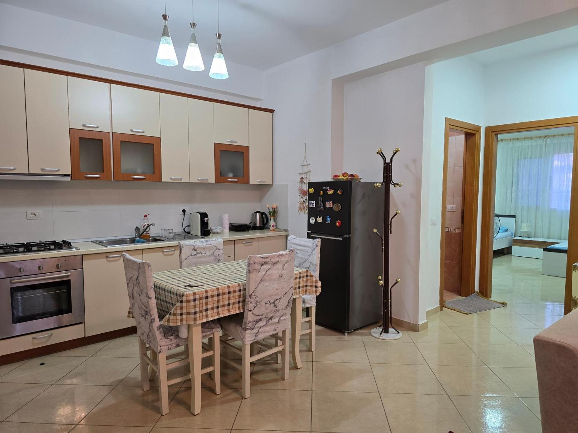 Modern , Quiet , Family Friendly & Fully Furnished Apartment Vlorë Buitenkant foto