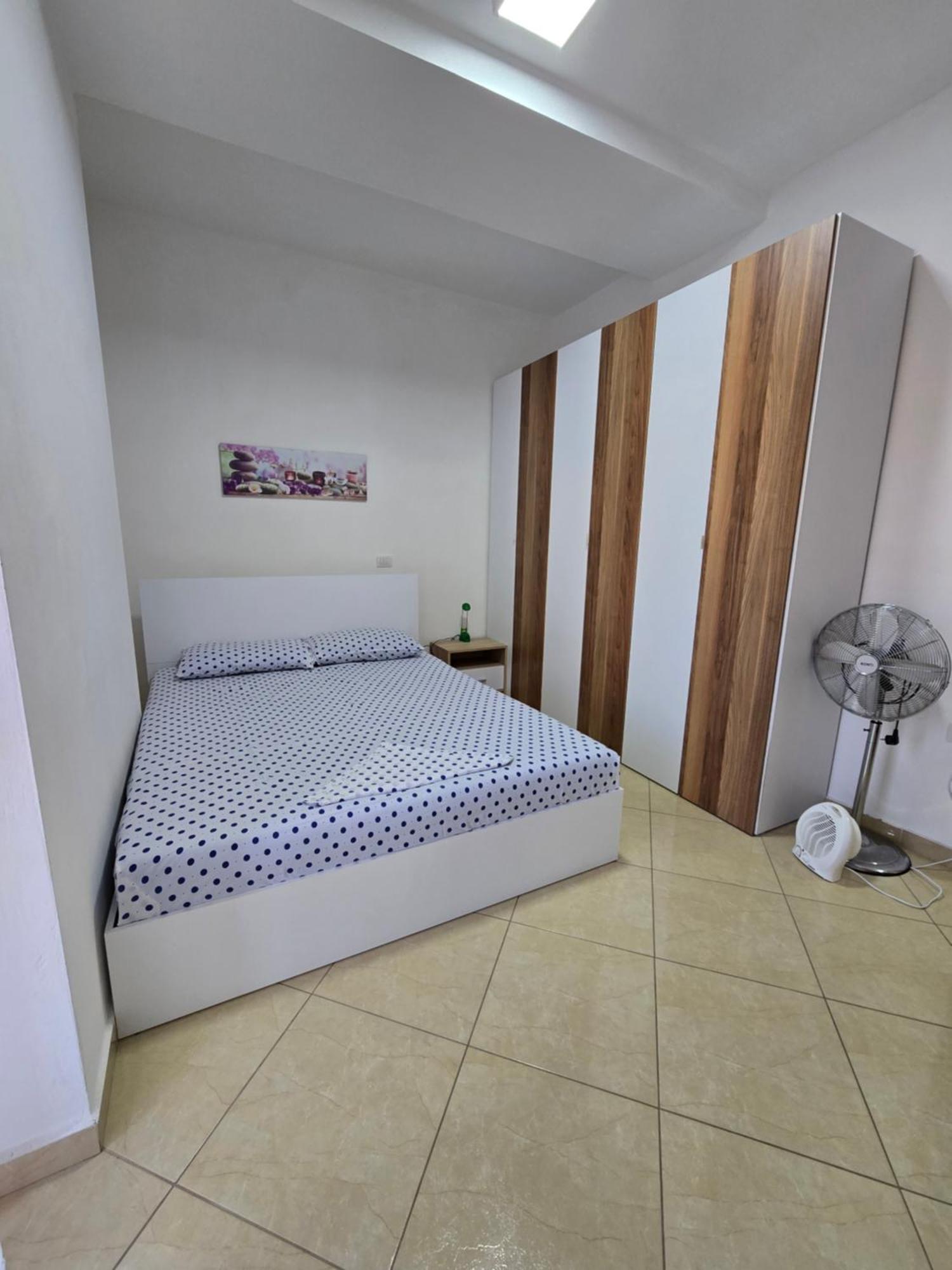 Modern , Quiet , Family Friendly & Fully Furnished Apartment Vlorë Buitenkant foto