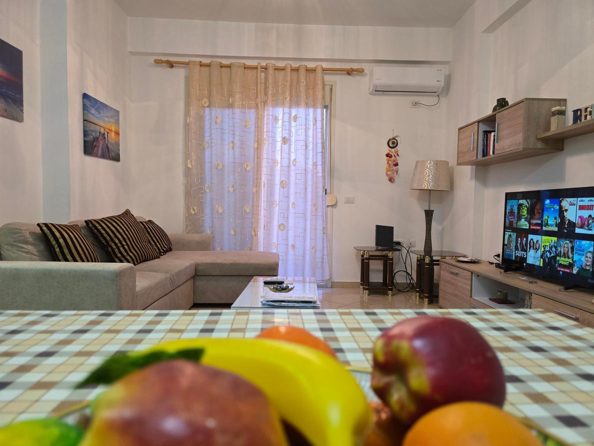 Modern , Quiet , Family Friendly & Fully Furnished Apartment Vlorë Buitenkant foto