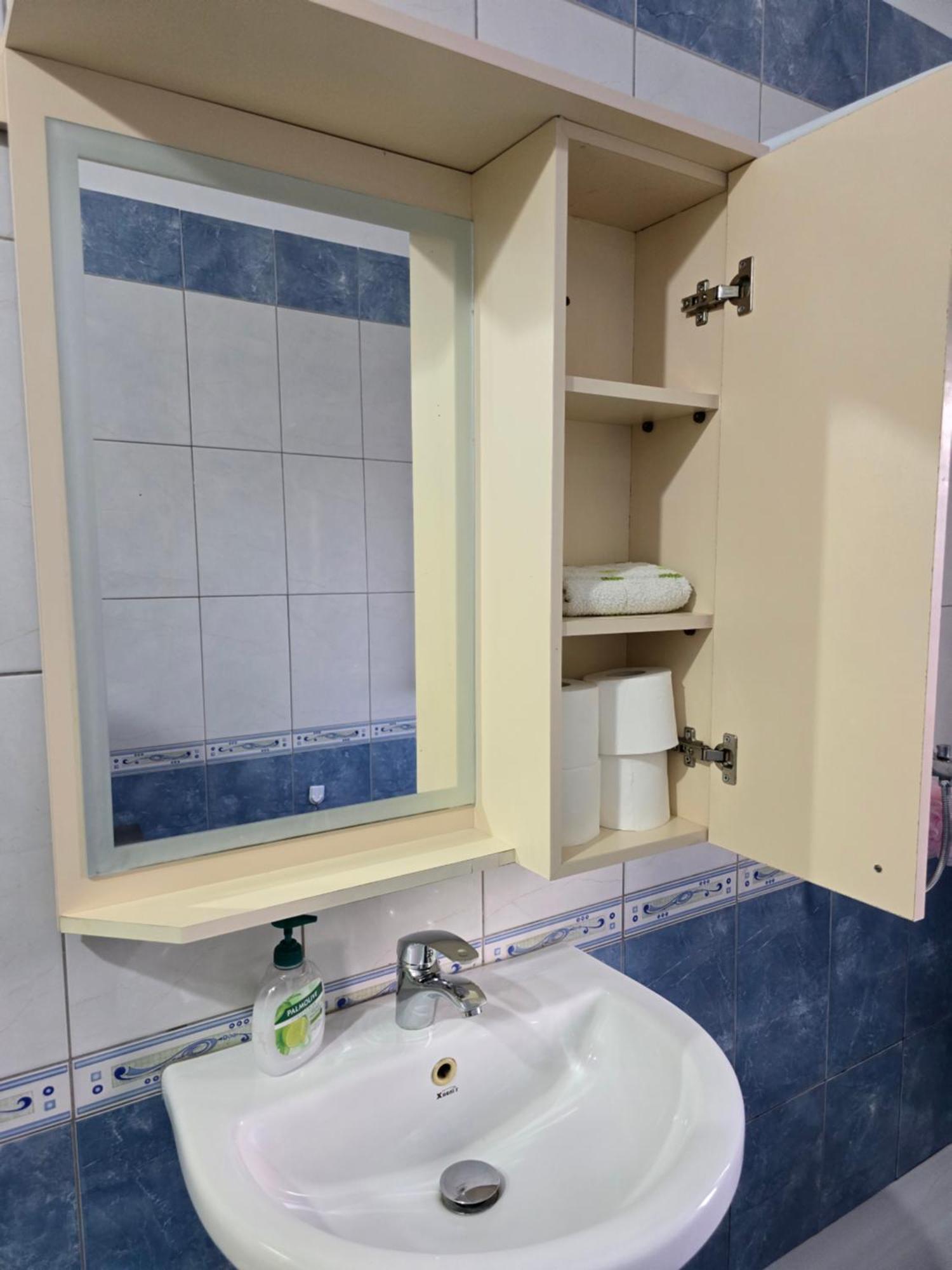 Modern , Quiet , Family Friendly & Fully Furnished Apartment Vlorë Buitenkant foto